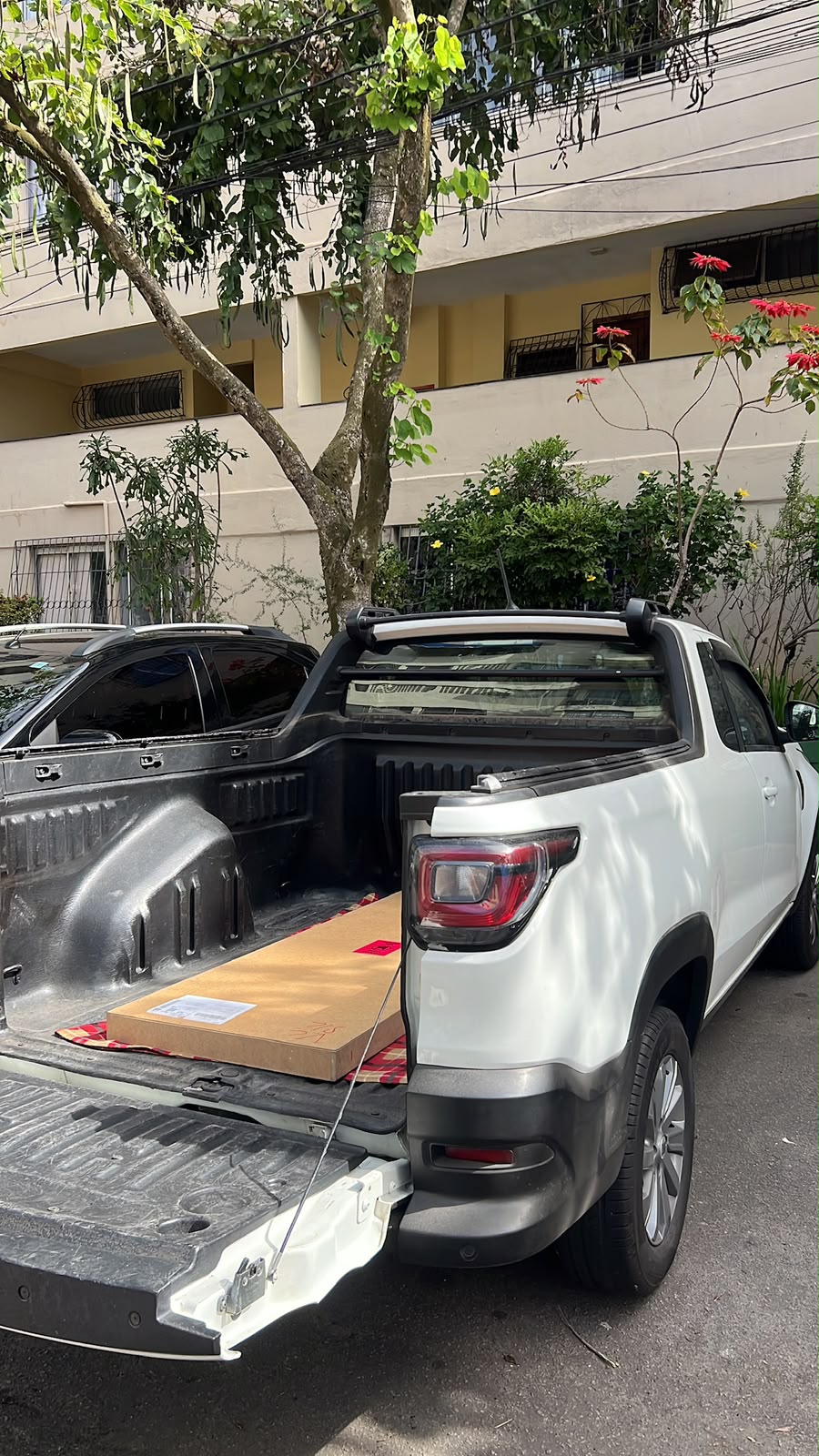 Móvel protegido e acomodado para transporte